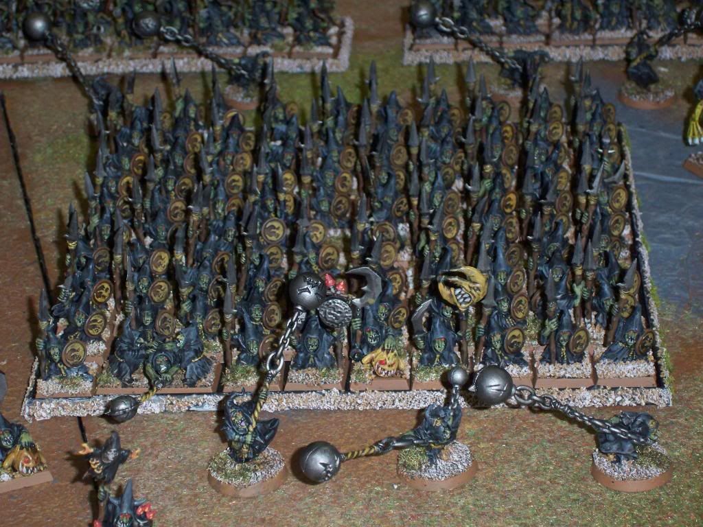 http://i451.photobucket.com/albums/qq231/bignutter_the_first/Finished%20Night%20Goblin%20Army/100_1140.jpg