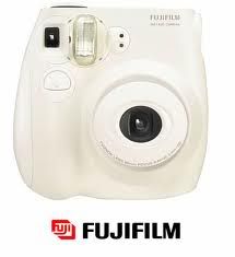 Máy ảnh Fujifilm lấy ngay đê