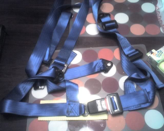 http://i451.photobucket.com/albums/qq238/firstneon/belts.jpg