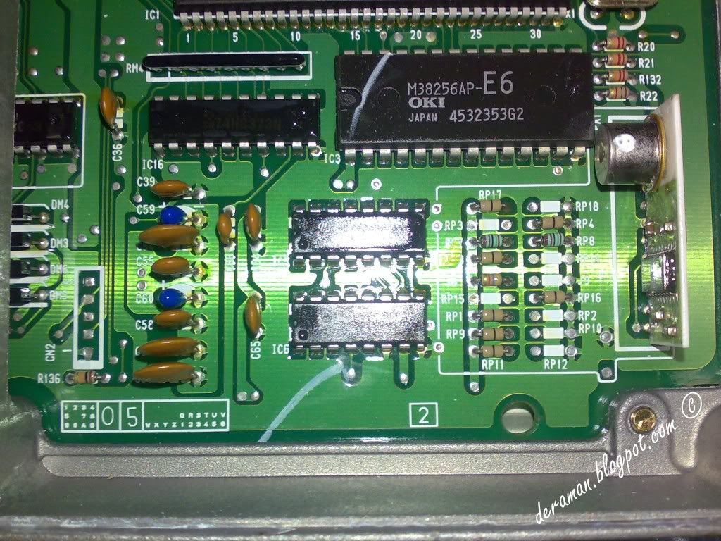 The jumper controls the operation of the car being an AUTO or a MANUAL..All you need to do is to place the resistor from RP11 to RP12.